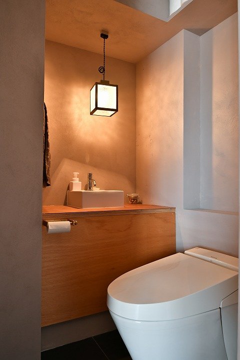 おしゃれな雰囲気のトイレ