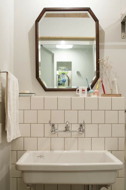 シンプルなデザインの洗面