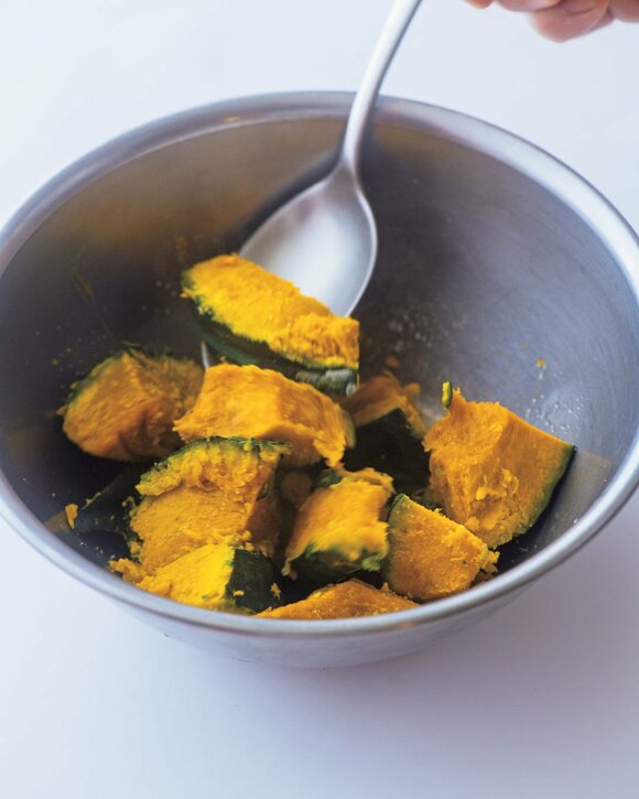 ボウルにカボチャ