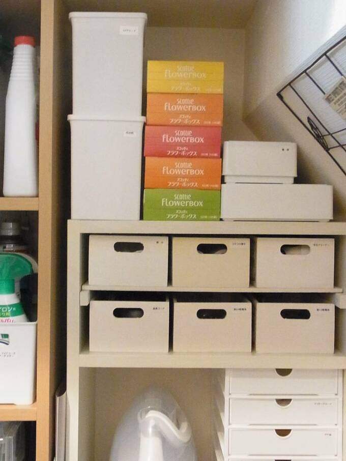 階段下の物置に収納