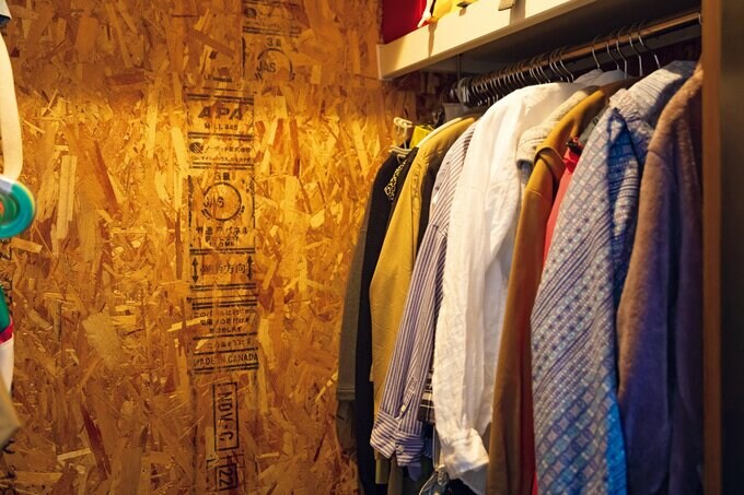 子ども部屋の収納内部にもOSBボードを採用