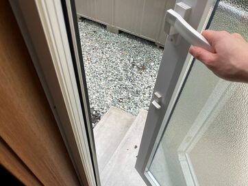 勝手口を設置して後悔。防犯、断熱性、家事動線…事前に検討を