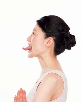 「顔の下半分」を鍛えれば若返る！1日5分でOKの美人顔エクササイズ