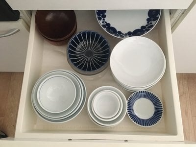 引き出しに食器