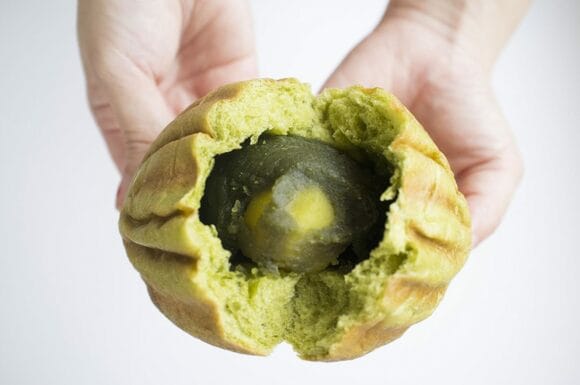 抹茶メロンパン