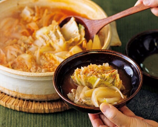 白菜とひき肉のミルフィーユトマト鍋