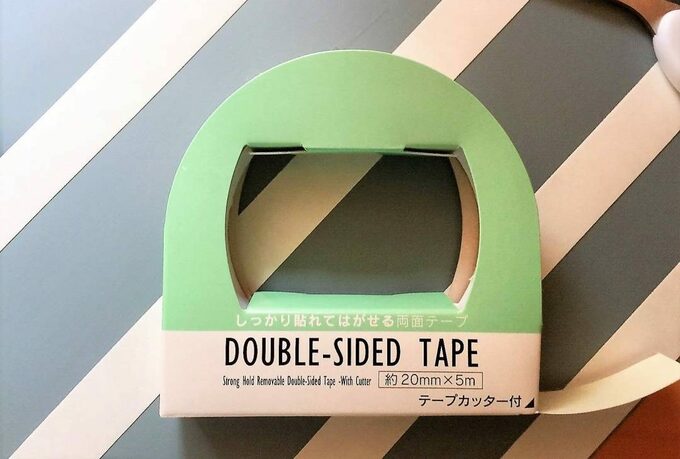 はがせる両面テープ