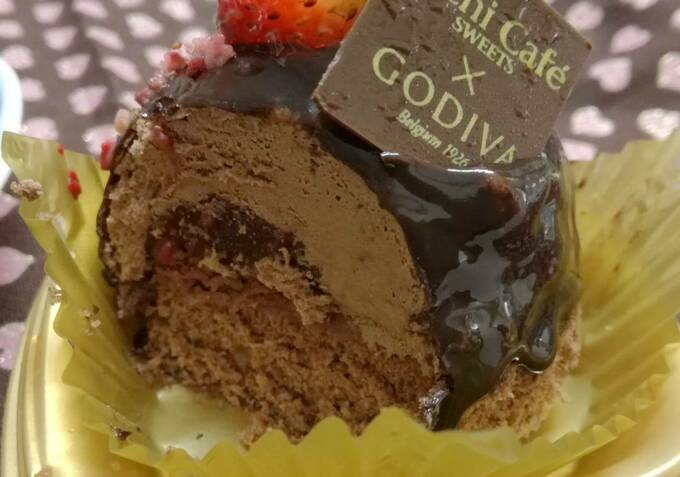 遠くから見るとスイーツデコの置物みたい