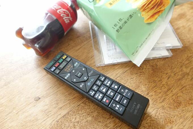 リモコンやコーラなど