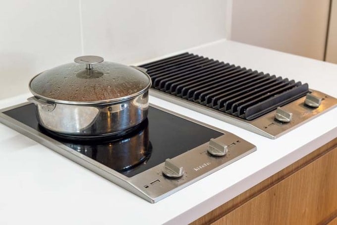 食洗器、IH調理器、バーベキューグリルはミーレで統一