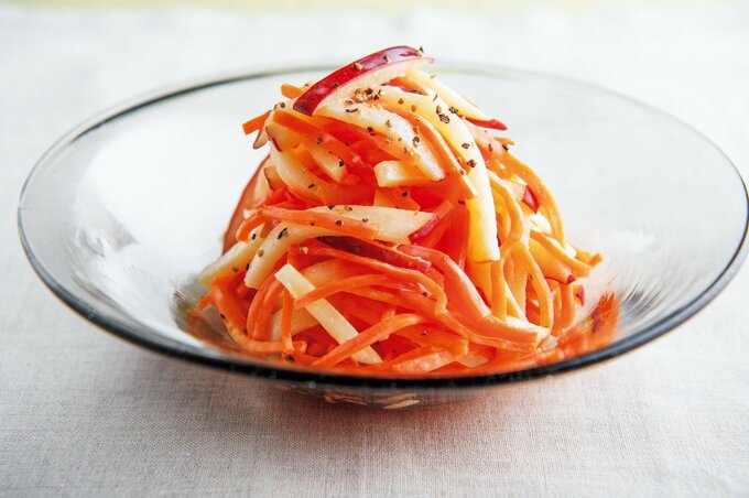 ニンジンとリンゴのサラダ
