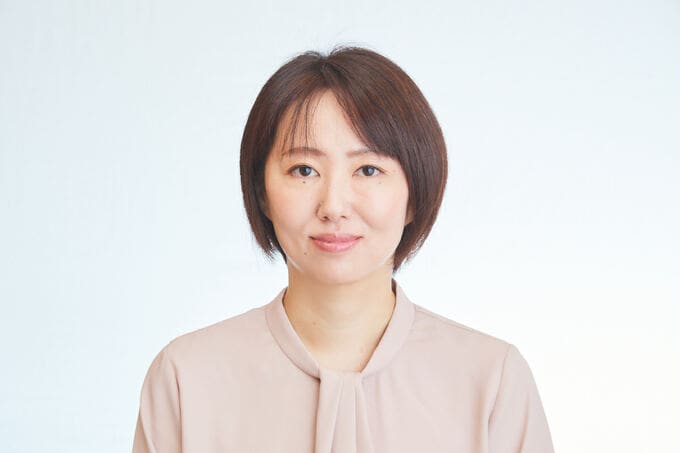 女性正面