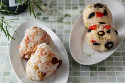 今、パリで日本の「おにぎり」が人気。おしゃれでフランスらしい具材のレシピ2つ