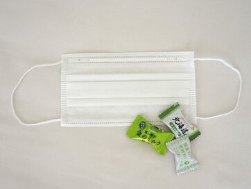 長時間のフライトを快適にする！旅ライターが手荷物に入れている物とは？