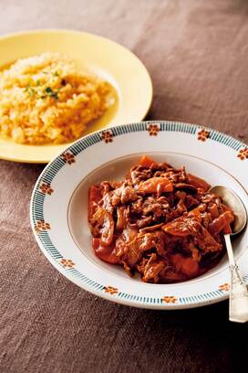 8分煮込むだけの「クイックビーフシチュー」レシピ。簡単なのにまるで外食