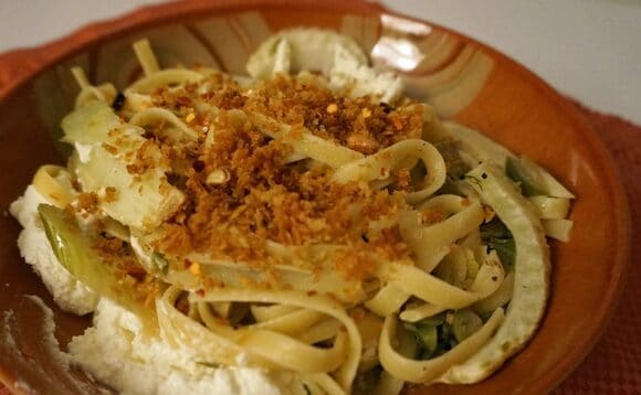 パン粉で節約パスタづくり