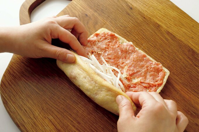 油揚げのジンジャーカレー春巻きの調理過程