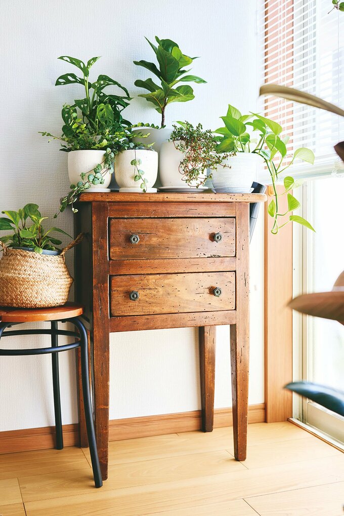 ようさんアンティーク調チェスト