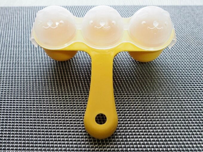 セリア「ふりふりごはんボール」（110円）