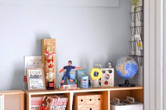 棚の上に作品を飾った様子