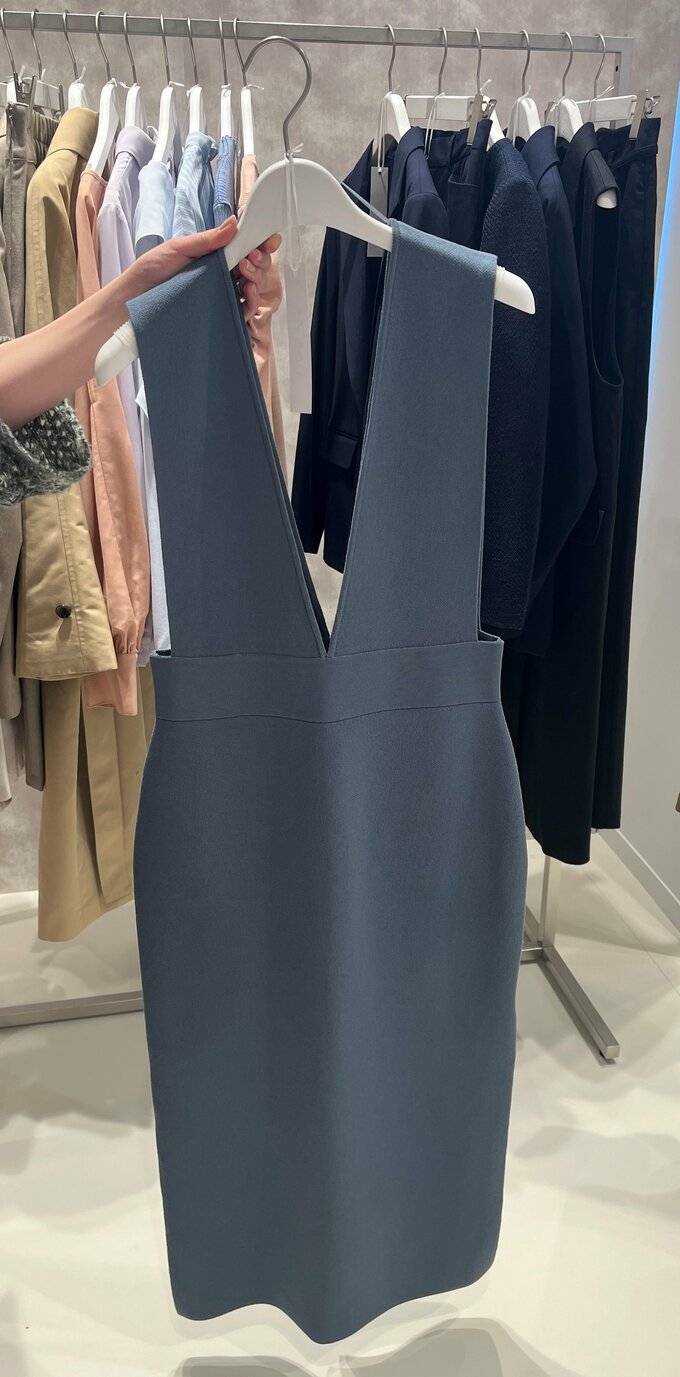 GUのニットジャンパードレス