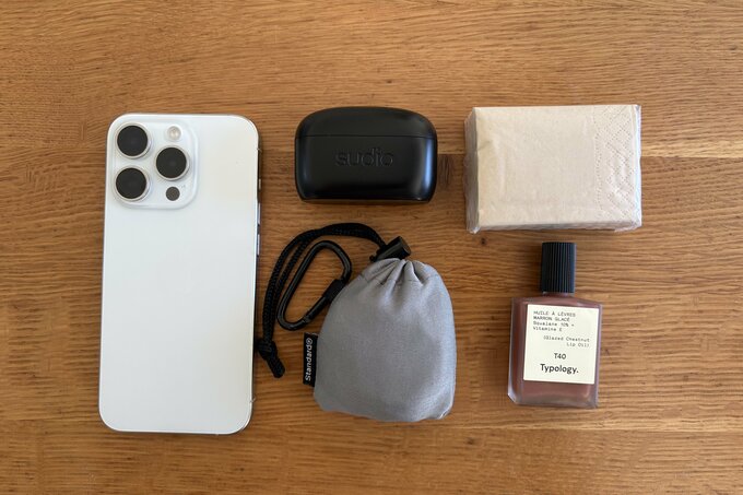 バッグの中身5つ