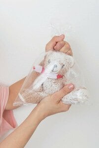 重曹や中性洗剤でカビやダニを取る