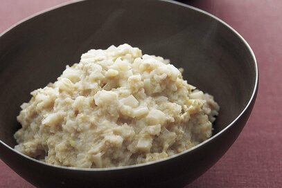 シャキもち食感がくせになる！ レンコンと鶏ひき肉でつくる「鉢蒸し」／大庭英子さんの冬レシピ