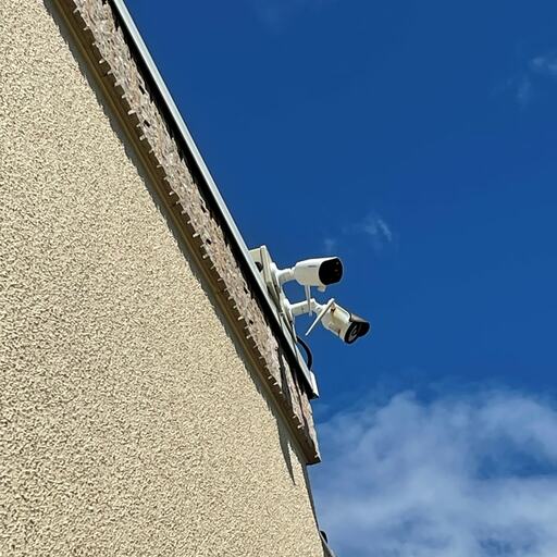 防犯カメラで自宅周辺の様子を撮影