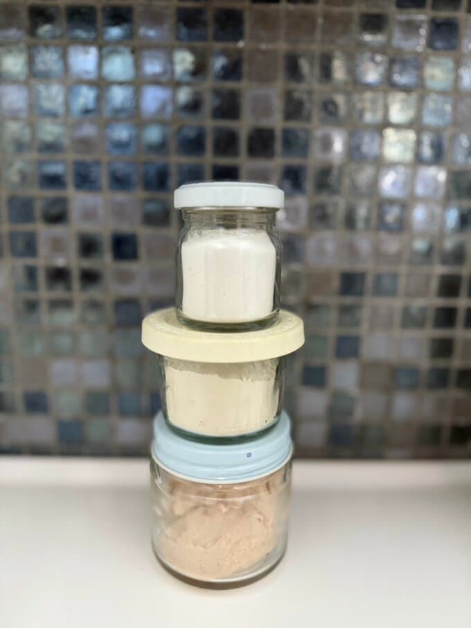 酒粕、クレイ、ハトムギ粉