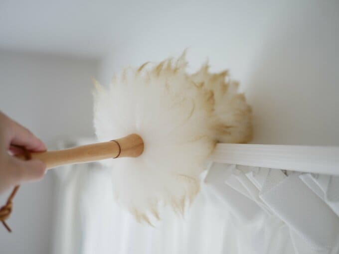 カーテンレールの掃除