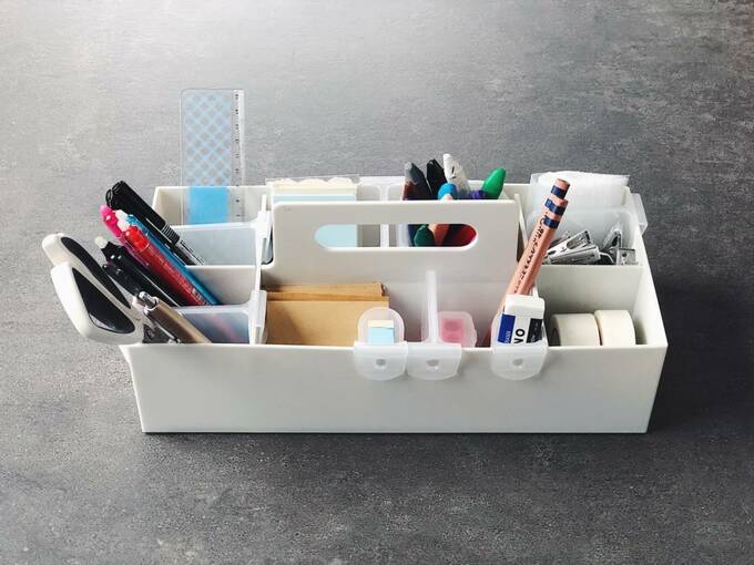 キャリーボックスに入れた文房具