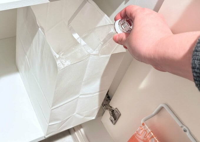 資源ごみは玄関にまとめる