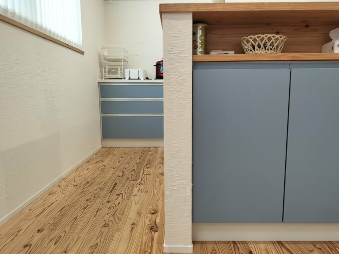 リビング収納とカップボード