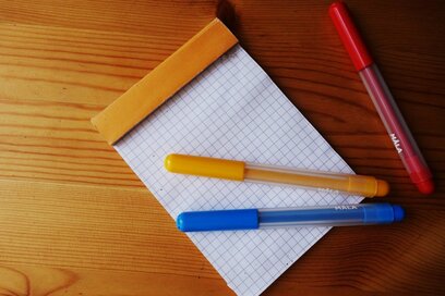 スーパーに銀行に役所に！ 予定が多すぎの日は色分けメモで効率アップ！