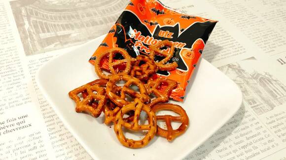 ハロウィンバレルプレッツェル(袋の中身)