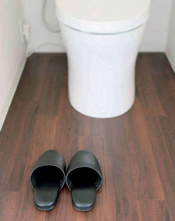 洗濯が面倒なトイレマットはなくす