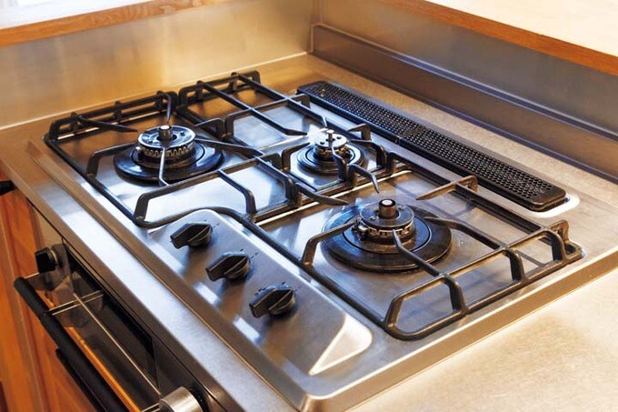 ステンレス天板のガスコンロ