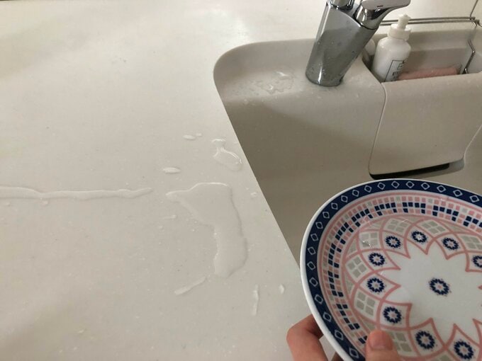 水びたしのキッチン