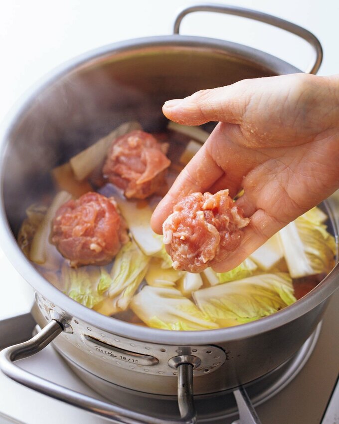 お鍋に成形した豚小間