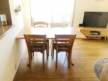 50代からの家具＆カーテンの選び。10、20年後の暮らしをラクにする