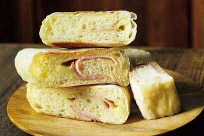 フライパンで簡単すぎる「パン」レシピ。おかずパン＆スイーツパンもつくれちゃう