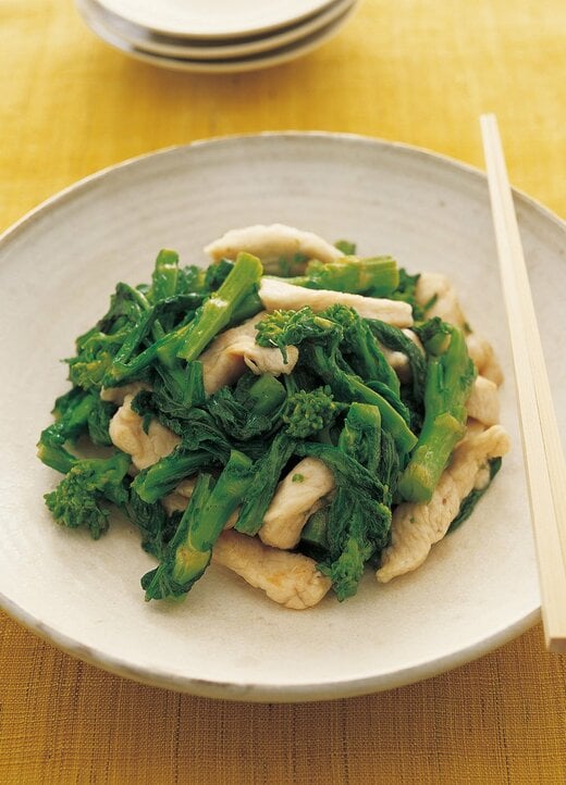 菜の花と鶏肉の塩炒め