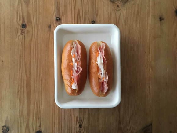 なますをたっぷりと挟んで