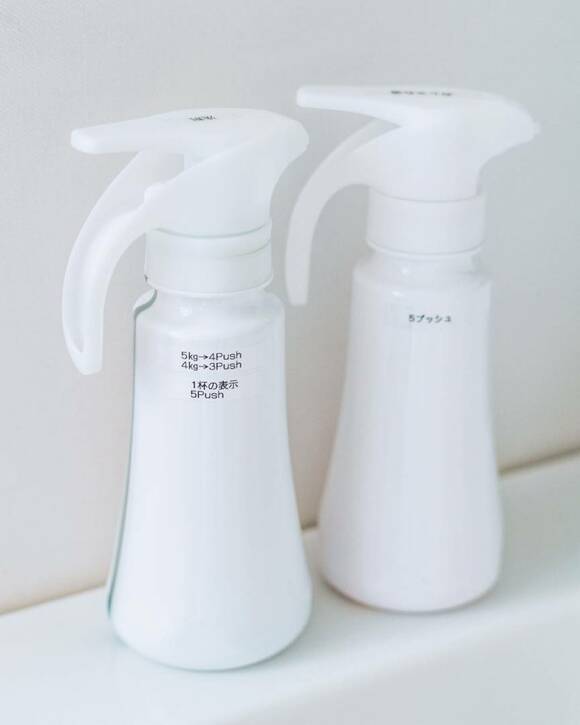 洗剤ボトルラベリング