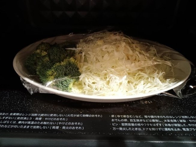 キャベツをレンジに