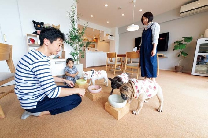 愛犬たちの食事タイム