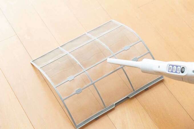 エアコンのフィルター掃除