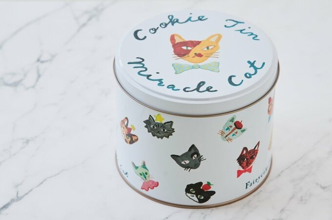 Fairycake Fair「Miracle Cat Cookie Tin 神様のいたずら ネコクッキー缶」￥2700