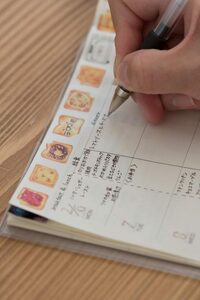 在庫管理は、使った食材に線を引いていくだけ